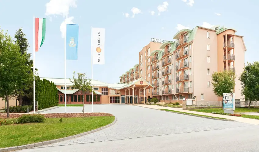 Hotel Eur�pa Fit H�v�z - M�rcius 15. (min. 3 �j)