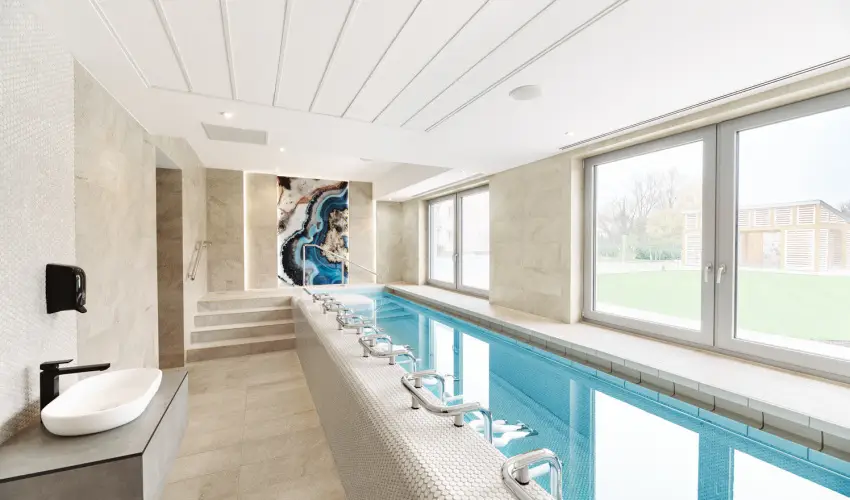 Hotel Eur�pa Fit H�v�z - M�rcius 15. (min. 3 �j)