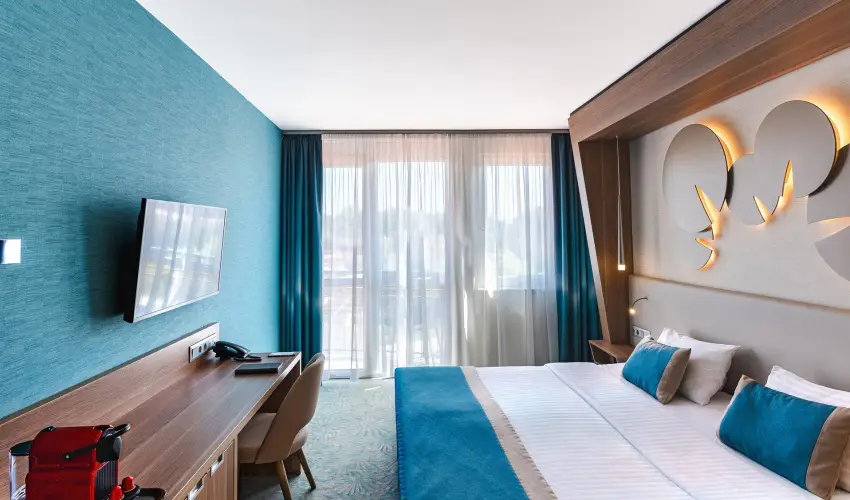 Hotel Eur�pa Fit H�v�z - M�rcius 15. (min. 3 �j)