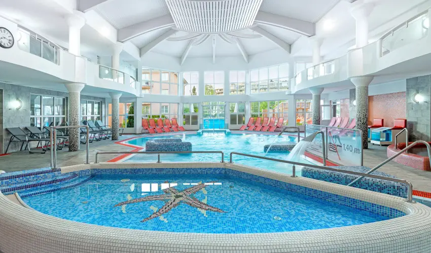 Hotel Eur�pa Fit H�v�z - M�rcius 15. (min. 3 �j)