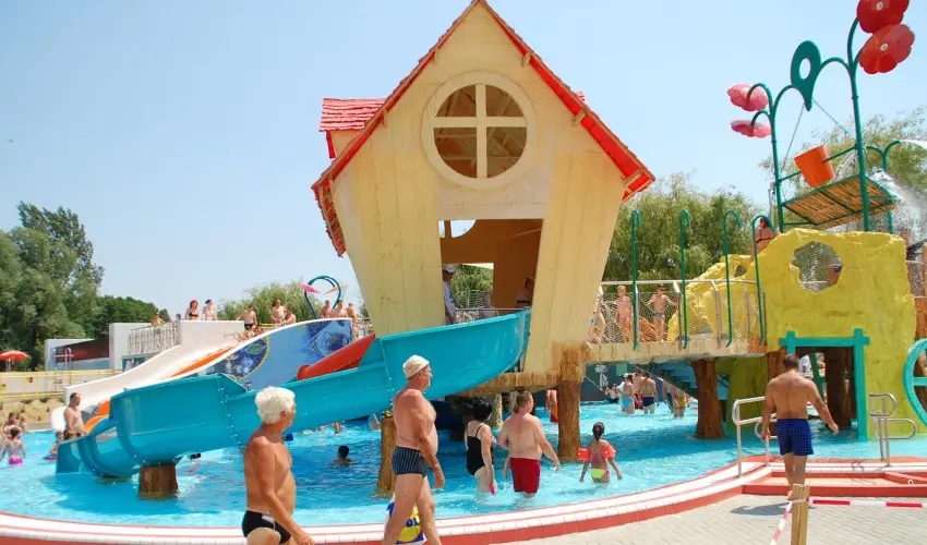 Hotel Forr�s Zalakaros Zalakaros - M�rcius 15.