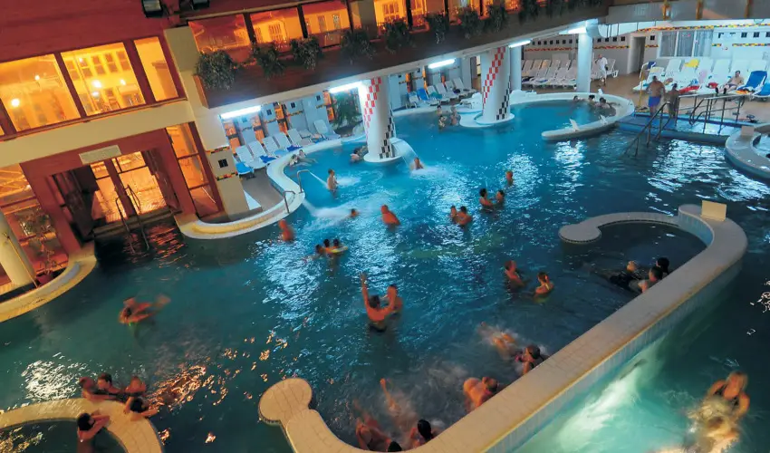 Hotel Forr�s Zalakaros Zalakaros - M�rcius 15.