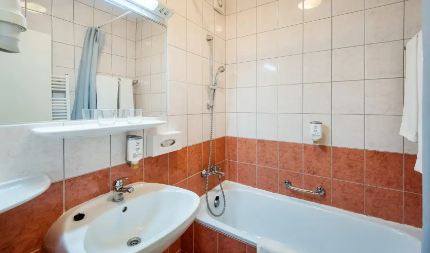 Hunguest Hotel Freya Zalakaros - M�rcius 15. (min. 3 �j)