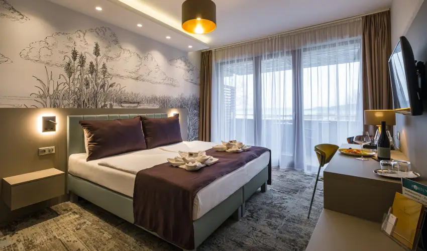 Hotel Golden Lake Resort Balatonf�red - M�rcius 15. 