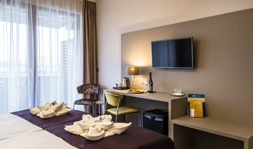 Hotel Golden Lake Resort Balatonf�red - M�rcius 15. 