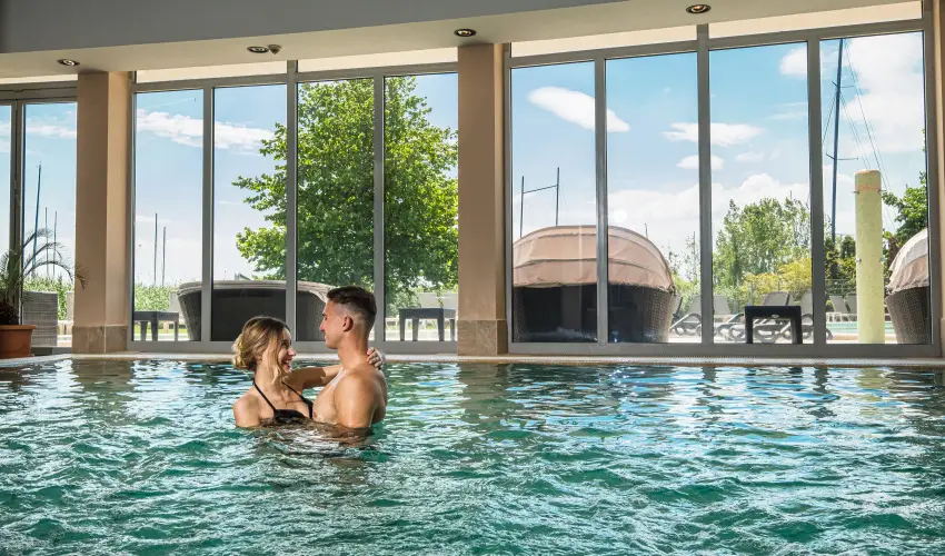 Hotel Golden Lake Resort Balatonf�red - M�rcius 15. 