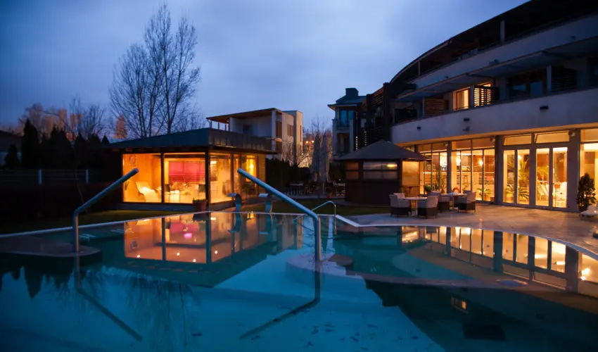 Hotel Golden Lake Resort Balatonf�red - M�rcius 15. 