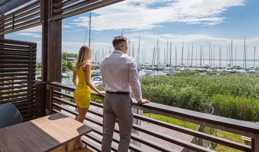 Hotel Golden Lake Resort Balatonf�red - M�rcius 15. 