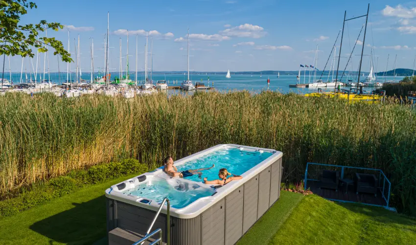 Hotel Golden Lake Resort Balatonf�red - M�rcius 15. 