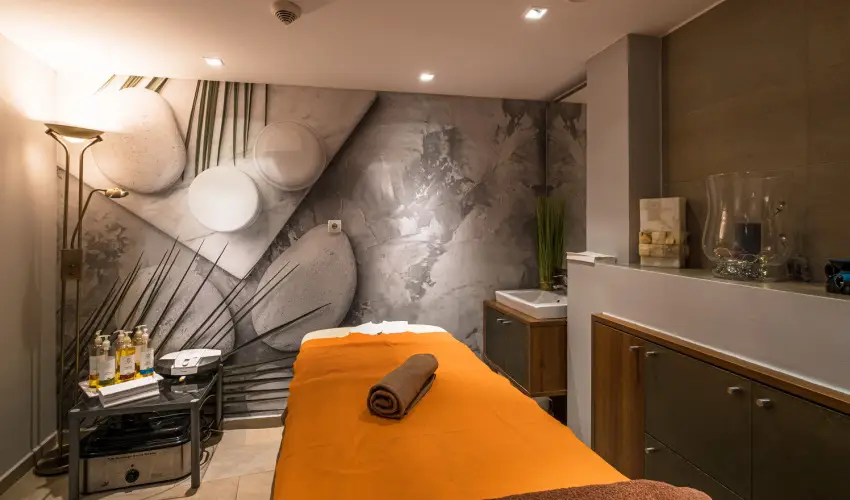 Hotel Golden Lake Resort Balatonf�red - M�rcius 15. 