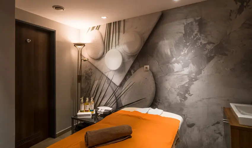 Hotel Golden Lake Resort Balatonf�red - M�rcius 15. 