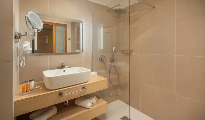 Greenfield Hotel Golf & Spa B�k, B�kf�rd� - M�rcius 15.                                                                                                                                                                                                                                                    