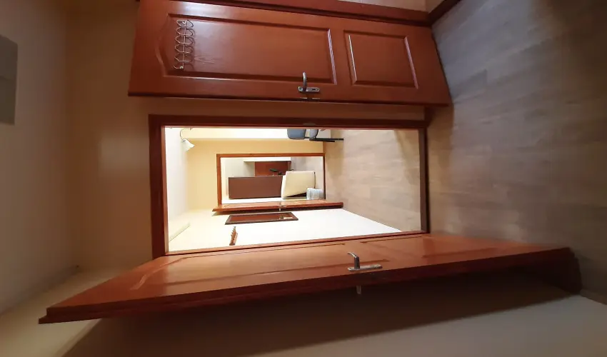 Hajnal Hotel Mez�k�vesd - M�rcius 15.