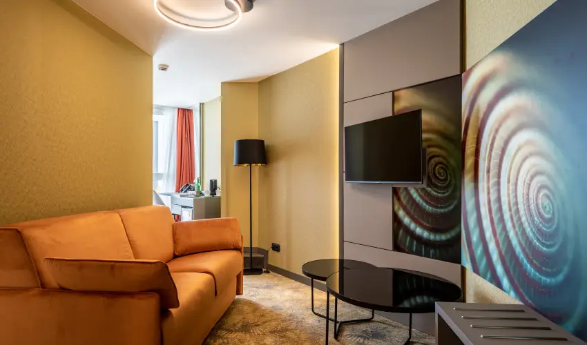 Hotel Helikon Keszthely - M�rcius 15.  (min. 2 �j)