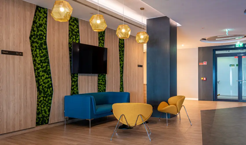 Hotel Helikon Keszthely - M�rcius 15.  (min. 2 �j)