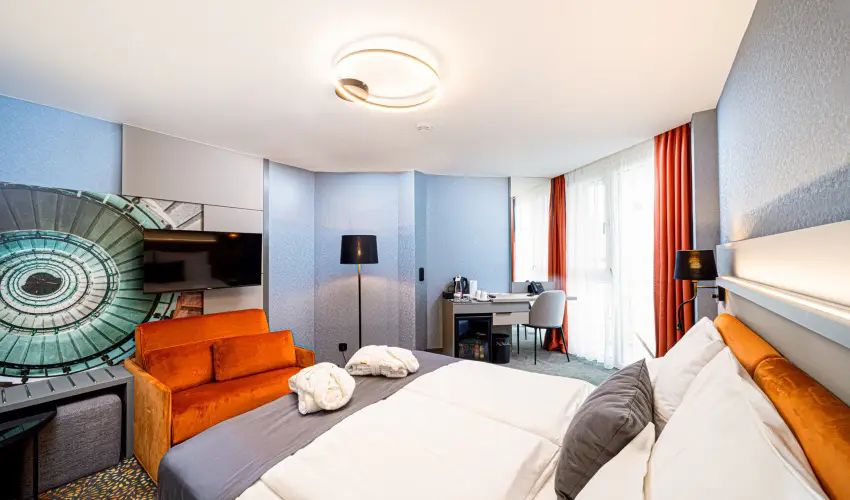 Hotel Helikon Keszthely - M�rcius 15.  (min. 2 �j)