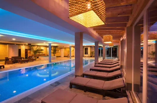 Hotel Honti Wellness �s Konferencia Sz�lloda - M�rcius 15. 