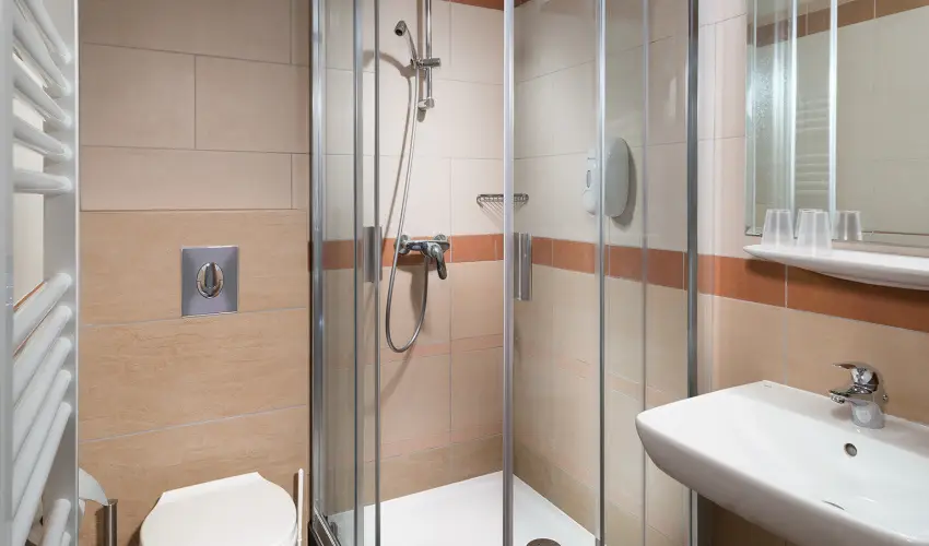 Hotel Honti Wellness �s Konferencia Sz�lloda Visegr�d - M�rcius 15. 