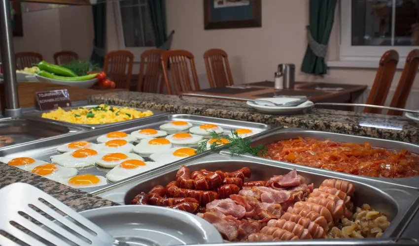 Hotel Honti Wellness �s Konferencia Sz�lloda Visegr�d - M�rcius 15. 