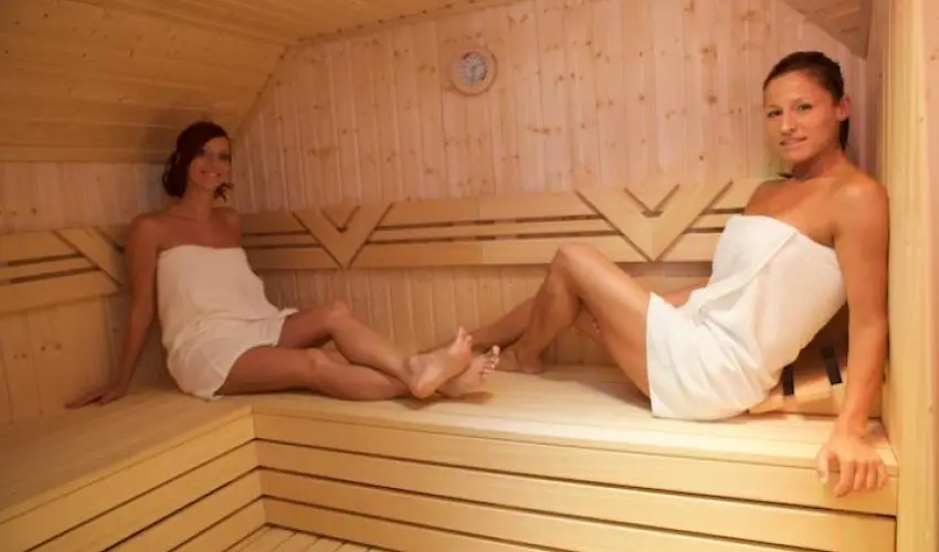 Hotel J�rja Hajd�szoboszl� - M�rcius 15.