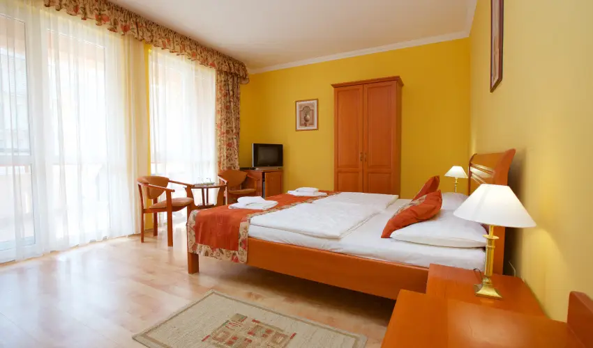 Hotel J�rja Hajd�szoboszl� - M�rcius 15.