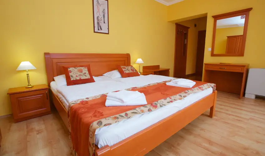 Hotel J�rja Hajd�szoboszl� - M�rcius 15.