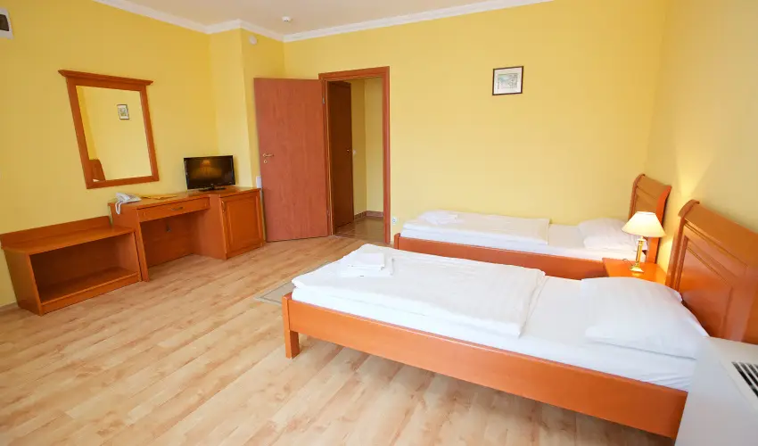 Hotel J�rja Hajd�szoboszl� - M�rcius 15.