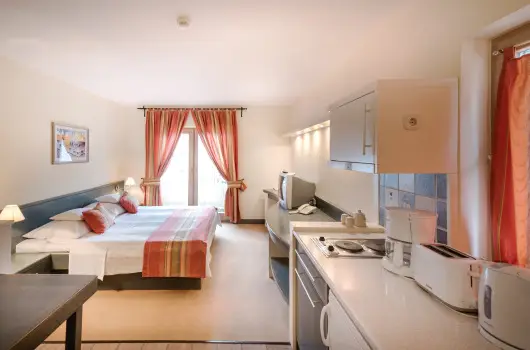 Hotel Kalma - M�rcius 15. 