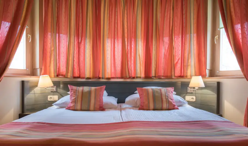 Hotel Kalma H�v�z - M�rcius 15. - teljes el�refizet�ssel