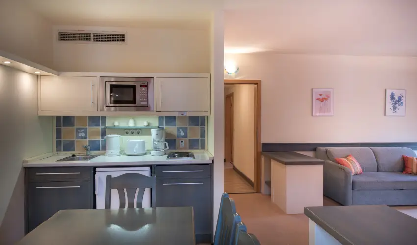 Hotel Kalma H�v�z - M�rcius 15. - teljes el�refizet�ssel