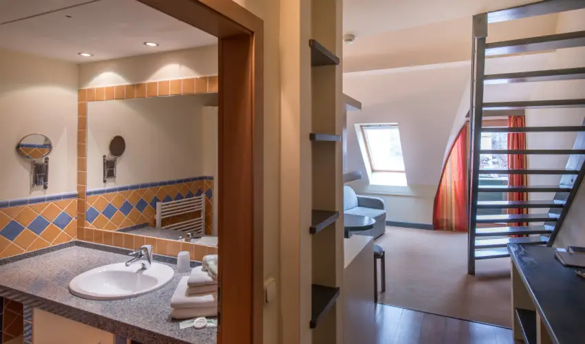 Hotel Kalma H�v�z - M�rcius 15. - teljes el�refizet�ssel