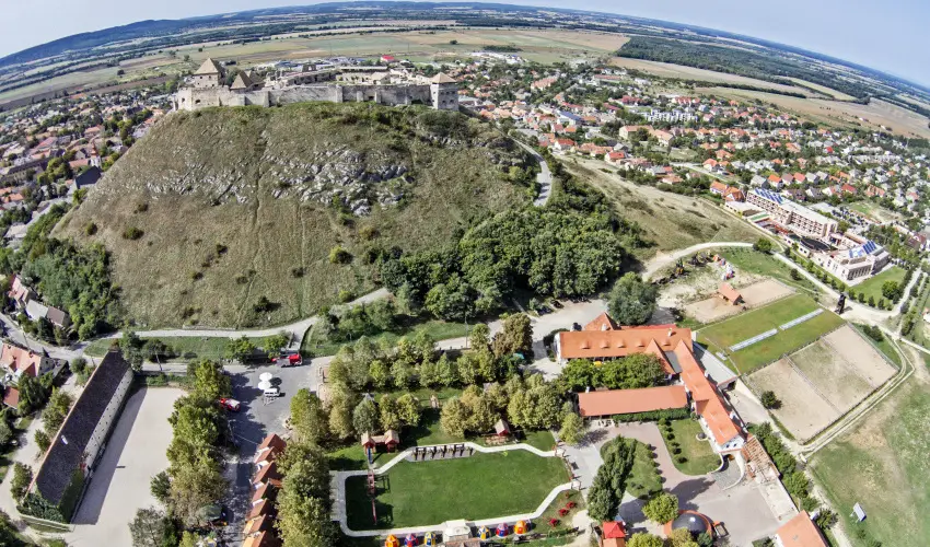 Hotel Kapit�ny Superior Wellness S�meg - M�rciusi ifjak (min. 3 �j)