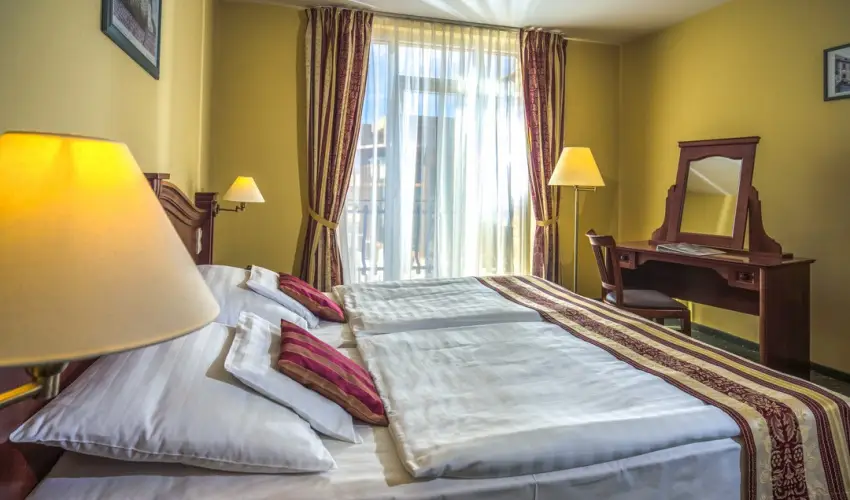 Hotel Kapit�ny Superior Wellness S�meg - M�rciusi ifjak (min. 3 �j)