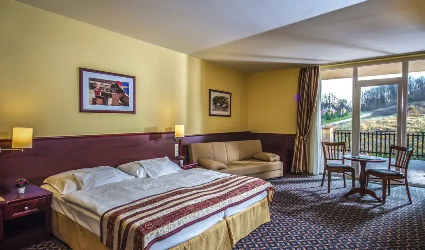 Hotel Kapit�ny Superior Wellness S�meg - M�rciusi ifjak (min. 3 �j)