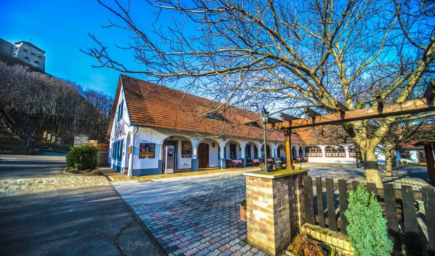 Hotel Kapit�ny Superior Wellness S�meg - M�rciusi ifjak (min. 3 �j)