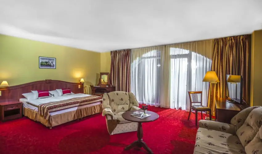 Hotel Kapit�ny Superior Wellness S�meg - M�rciusi ifjak (min. 3 �j)