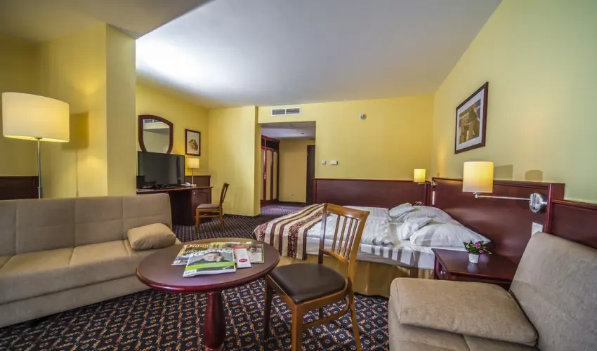 Hotel Kapit�ny Superior Wellness S�meg - M�rciusi ifjak (min. 3 �j)