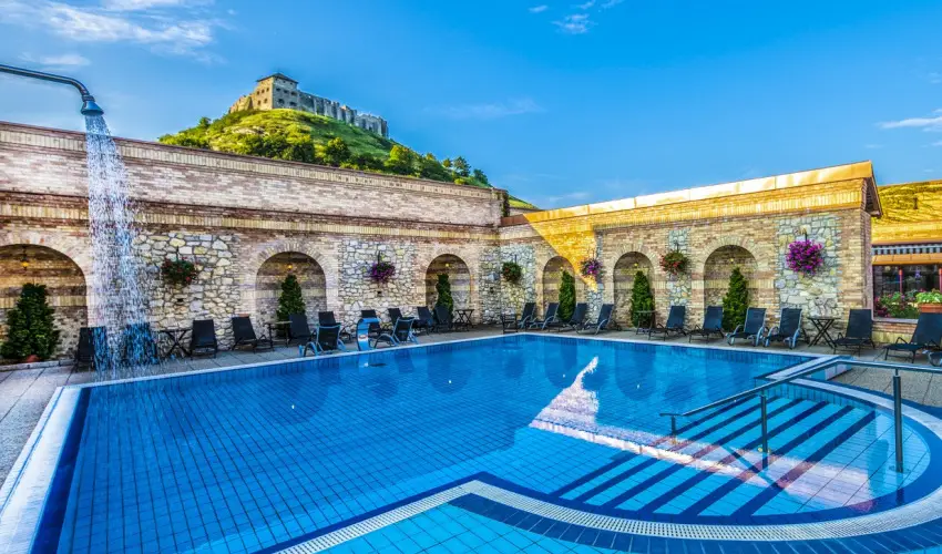 Hotel Kapit�ny Superior Wellness S�meg - M�rciusi ifjak (min. 3 �j)