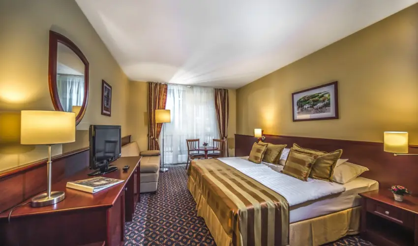 Hotel Kapit�ny Superior Wellness S�meg - M�rciusi ifjak (min. 3 �j)