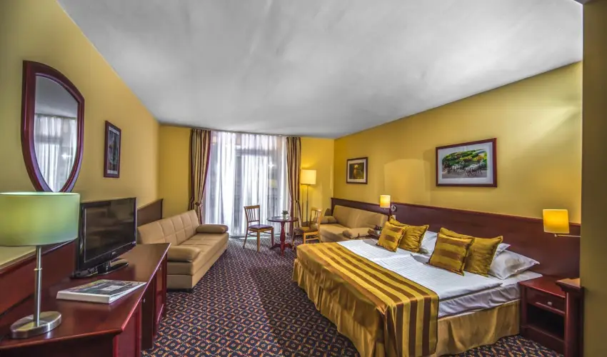 Hotel Kapit�ny Superior Wellness S�meg - M�rciusi ifjak (min. 3 �j)