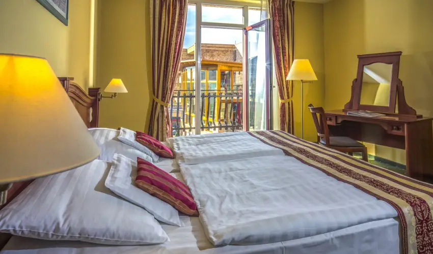 Hotel Kapit�ny Superior Wellness S�meg - M�rciusi ifjak (min. 3 �j)