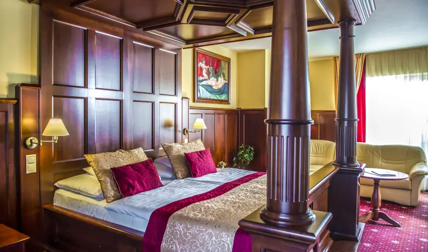 Hotel Kapit�ny Superior Wellness S�meg - M�rciusi ifjak (min. 3 �j)