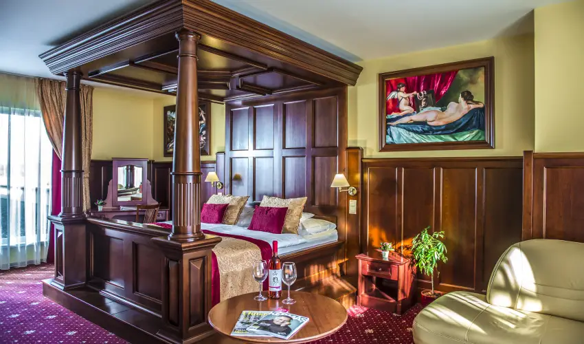 Hotel Kapit�ny Superior Wellness S�meg - M�rciusi ifjak (min. 3 �j)