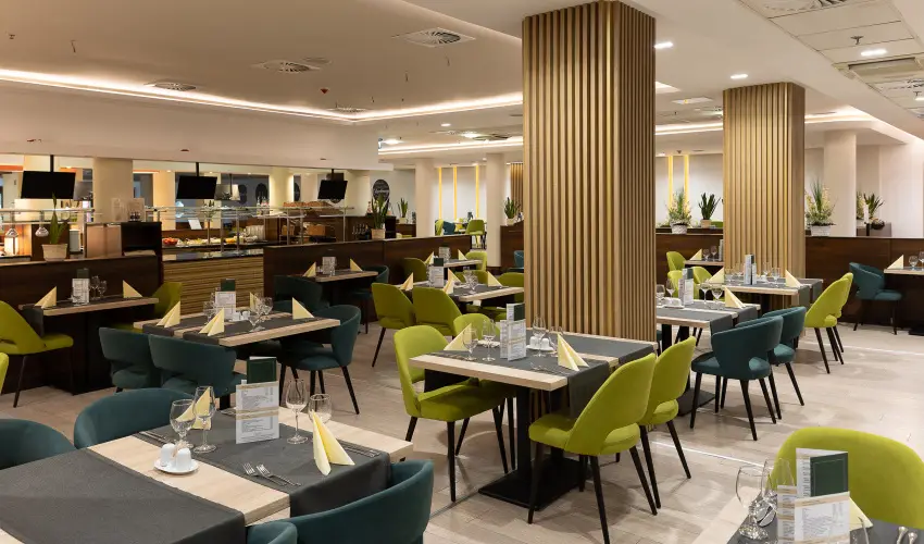 Hotel Karos Spa Zalakaros - M�rcius 15.  (min. 2 �j)