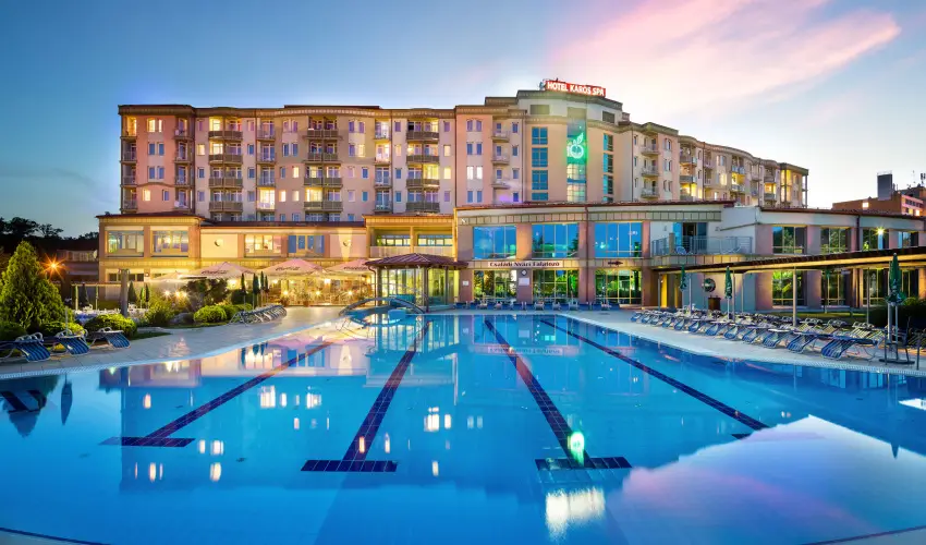 Hotel Karos Spa Zalakaros - M�rcius 15.  (min. 2 �j)