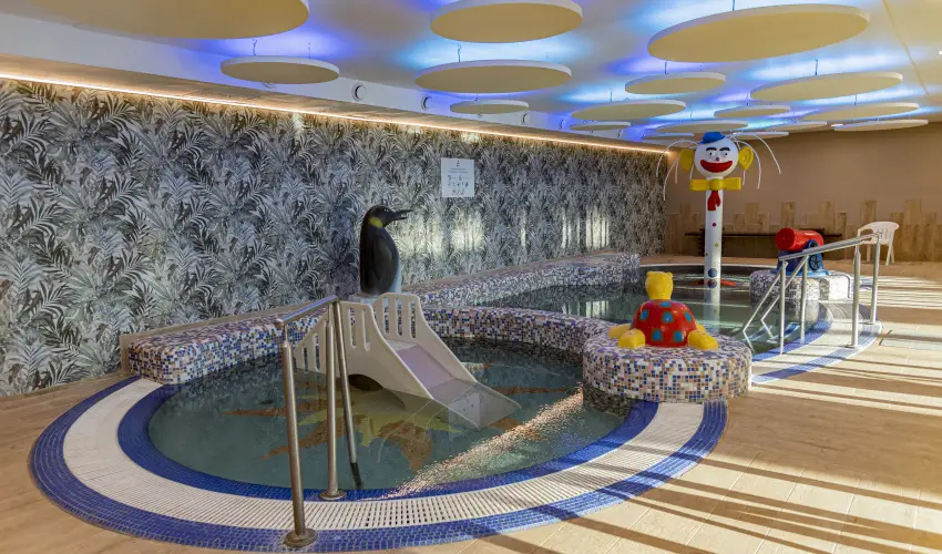 Hotel Karos Spa Zalakaros - M�rcius 15.  (min. 2 �j)