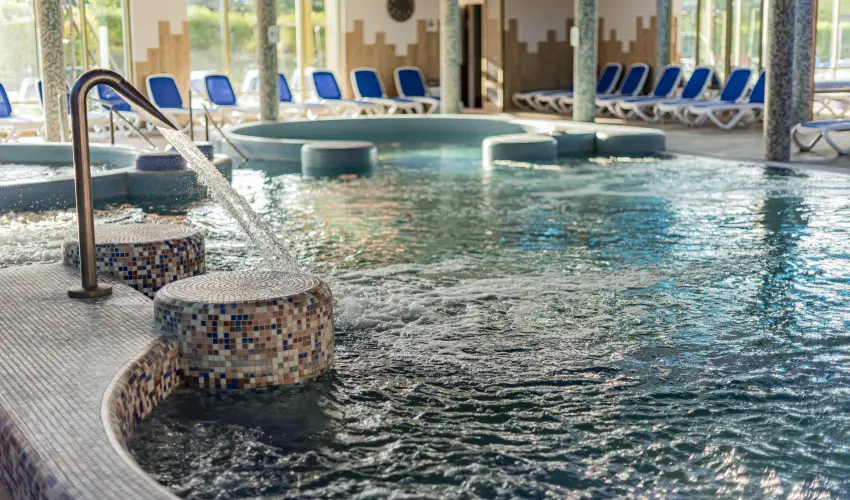 Hotel Karos Spa Zalakaros - M�rcius 15.  (min. 2 �j)