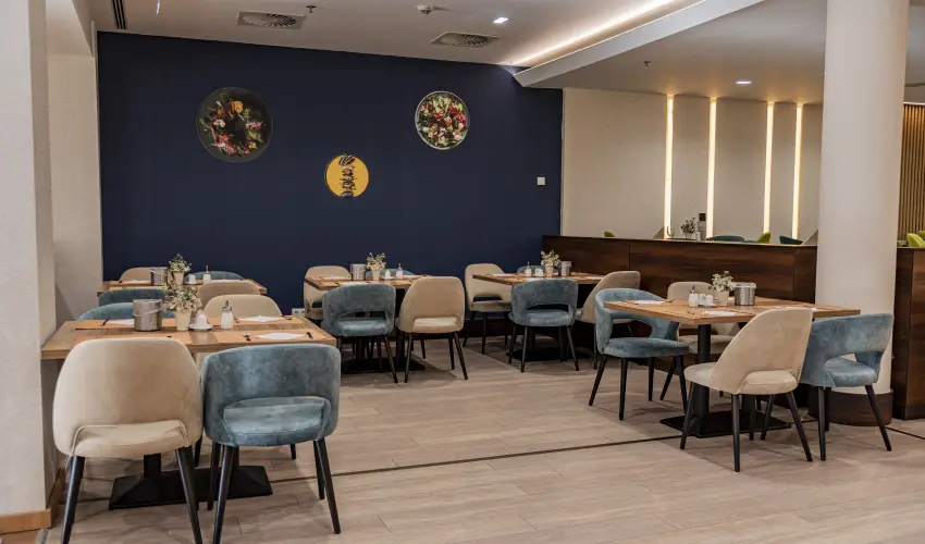 Hotel Karos Spa Zalakaros - M�rcius 15.  (min. 2 �j)