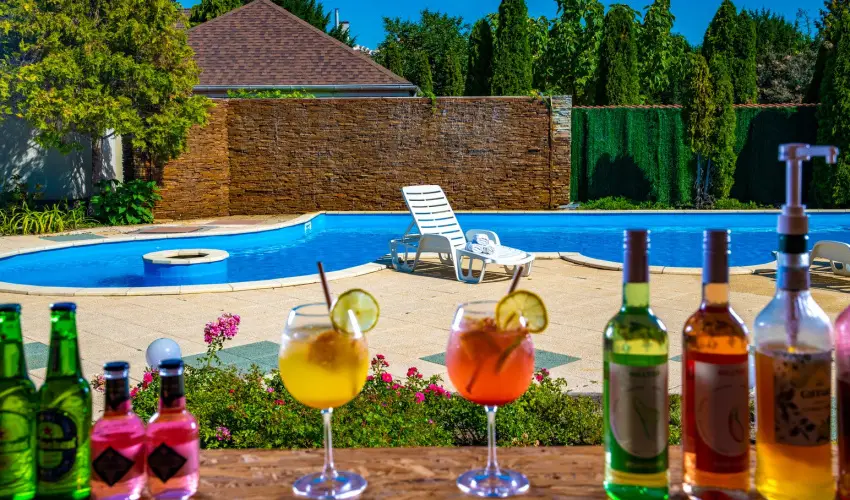 Hotel Kiss Tata - M�rcius 15.