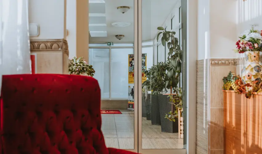 Hotel Korona Wellness, Rendezv�ny & Borhotel Eger Eger - M�rcius 15. 
